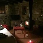 Casa Em Xisto Na Serra Da Lousa, Alpehytte