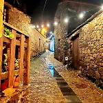 Casa Em Xisto Na Serra Da Lousa, Horská chata