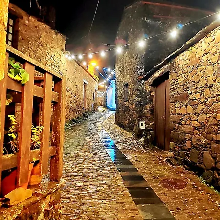 Refugio Romantico- Casa De Xisto Na Serra Da Lousa Horská chata